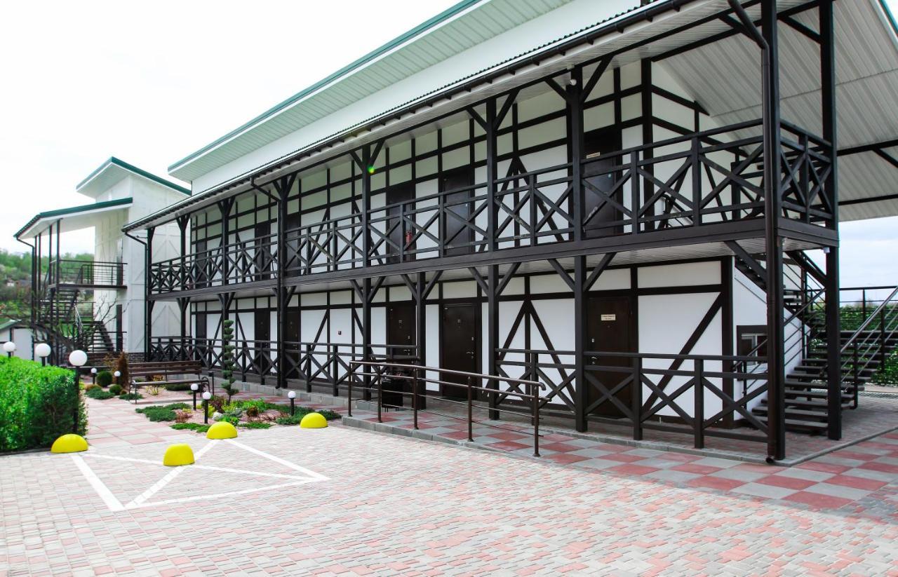 Hotel Lubenska Sloboda Olshanka Exterior photo