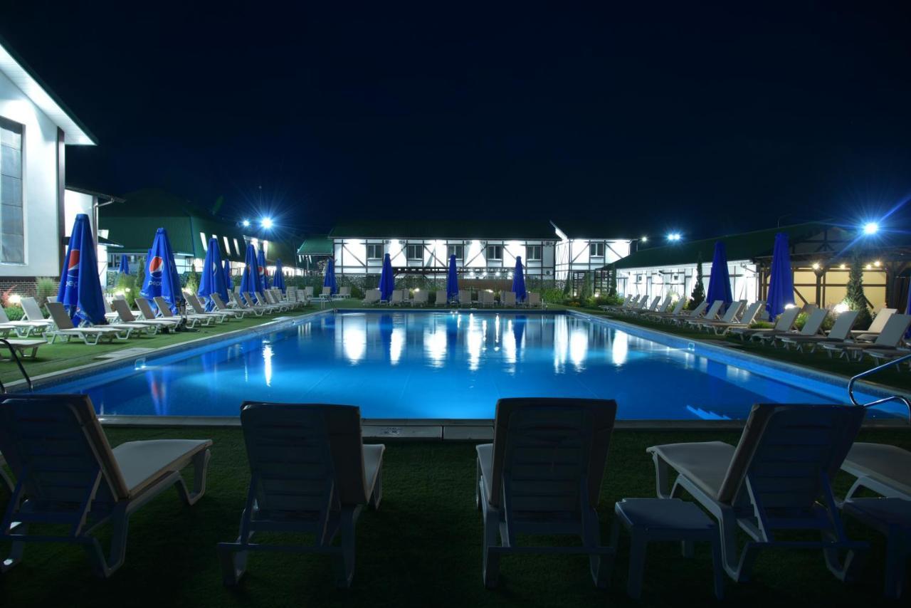 Hotel Lubenska Sloboda Olshanka Exterior photo